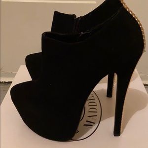 Steve Madden Suede Ankle Boots | Black | SZ 5.5